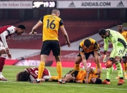 爱游戏在线登录-狼队客场惨败，遭遇输球惨败一战