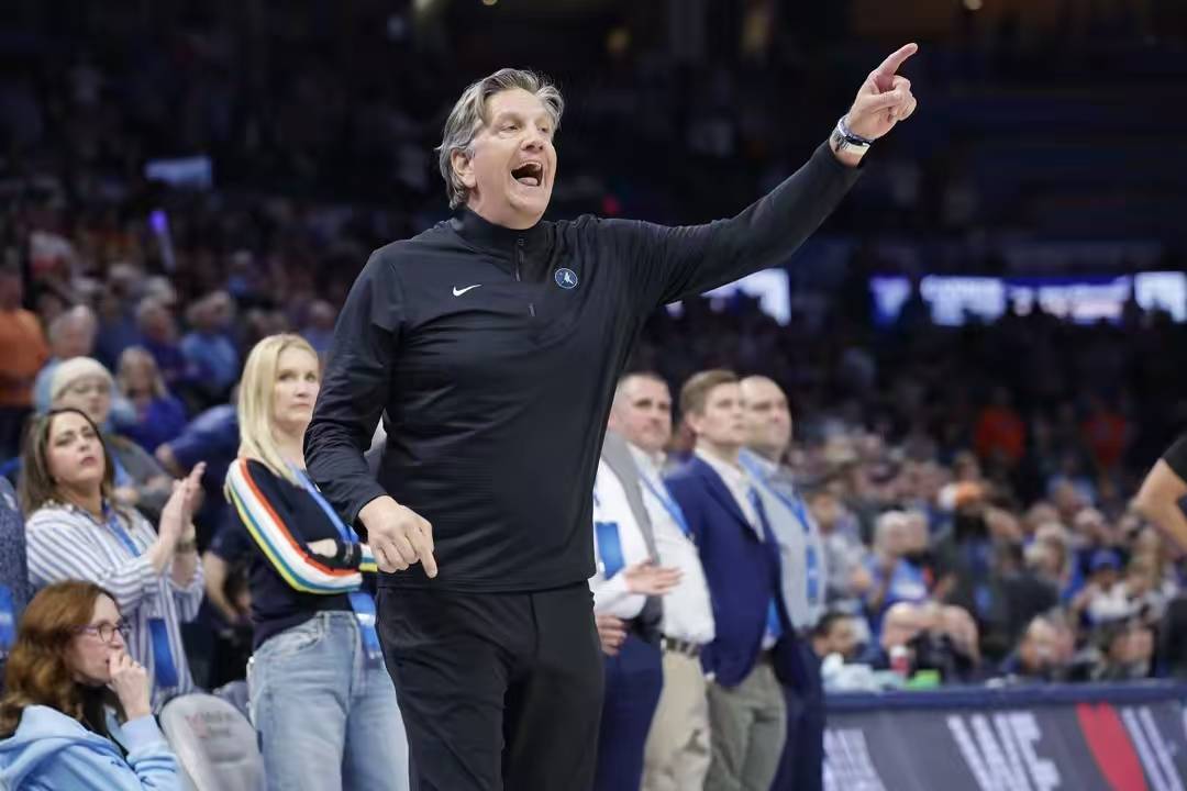 关于灰熊队主帅公开批评球员!气氛紧张!的信息 关于灰熊队主帅公开批评球员!气氛紧张!的信息