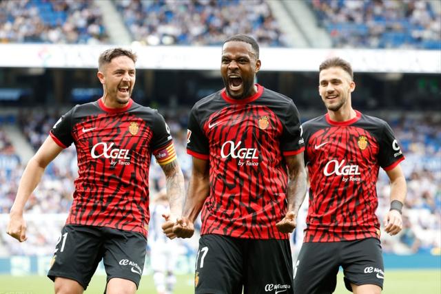 关于埃瓦尔主场不敌皇家社会,遭遇连败的信息 关于埃瓦尔主场不敌皇家社会,遭遇连败的信息