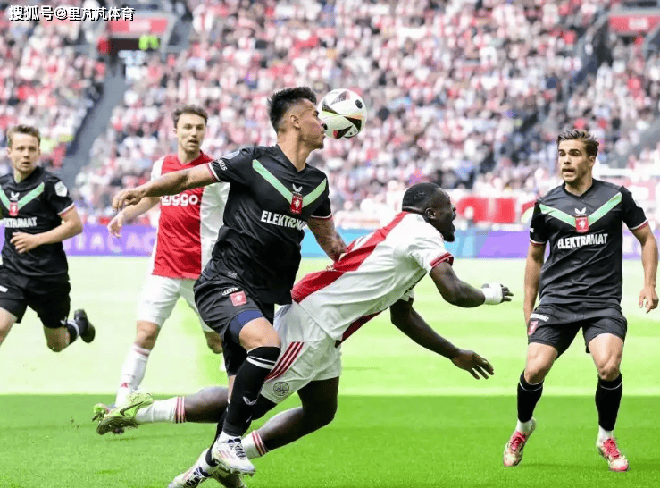 阿贾克斯遭逆转,无缘淘汰赛出线 阿贾克斯遭逆转,无缘淘汰赛出线