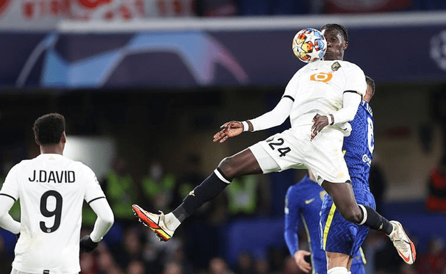 关于圣埃蒂安遭遇连败,卫冕形势堪忧的信息 关于圣埃蒂安遭遇连败,卫冕形势堪忧的信息