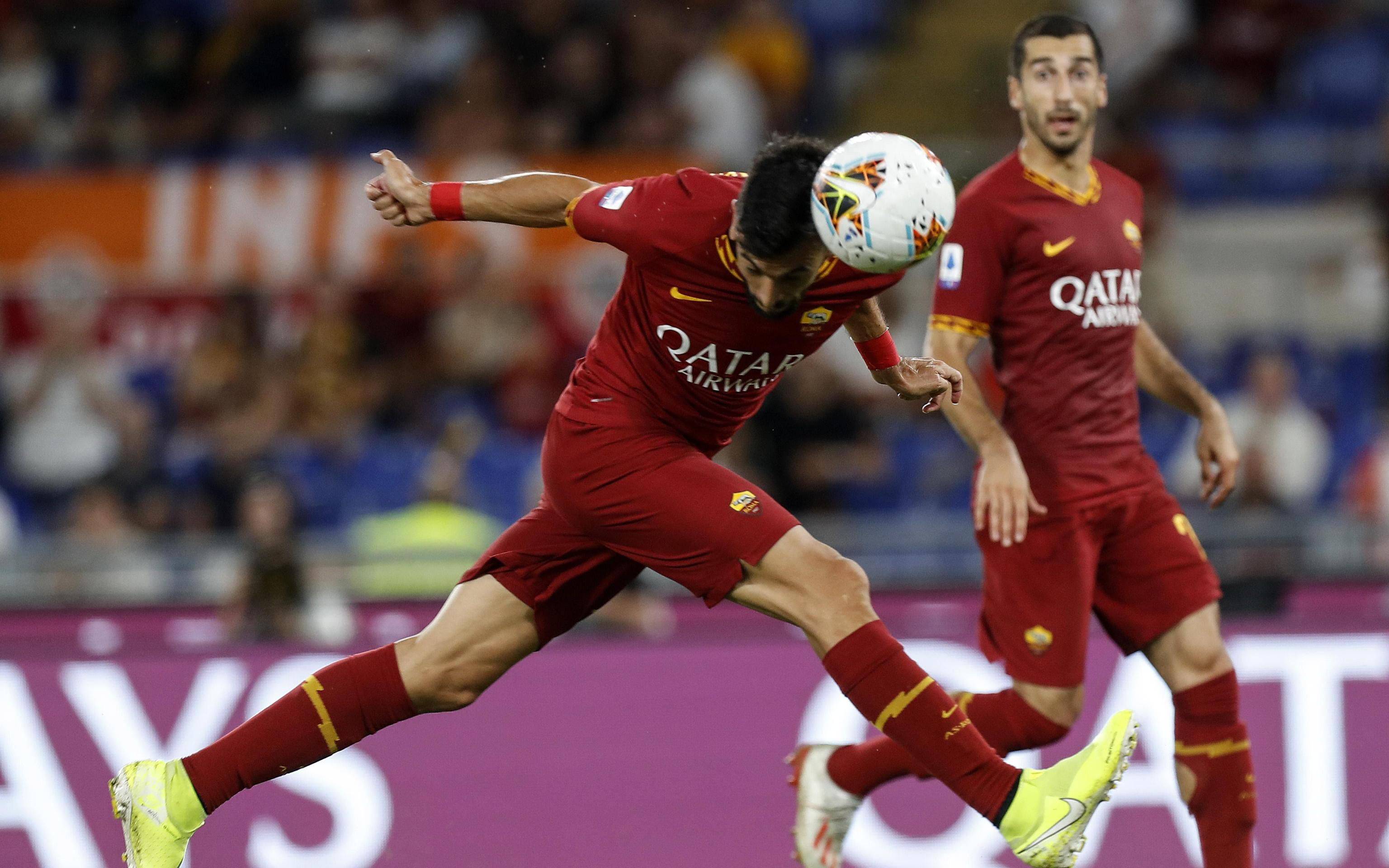 荷甲球队备战欧冠联赛,备受球迷期待 荷甲球队备战欧冠联赛,备受球迷期待