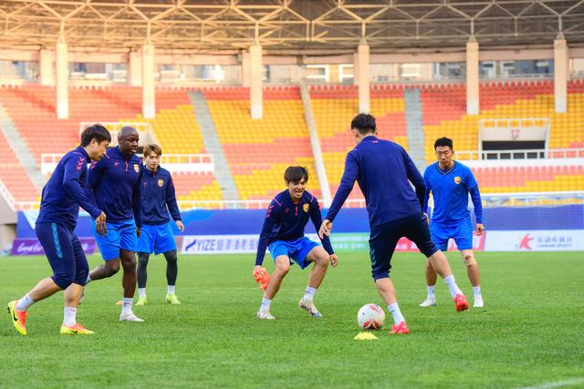 关于足球赛事热火朝天,球队实力对话激烈的信息 关于足球赛事热火朝天,球队实力对话激烈的信息