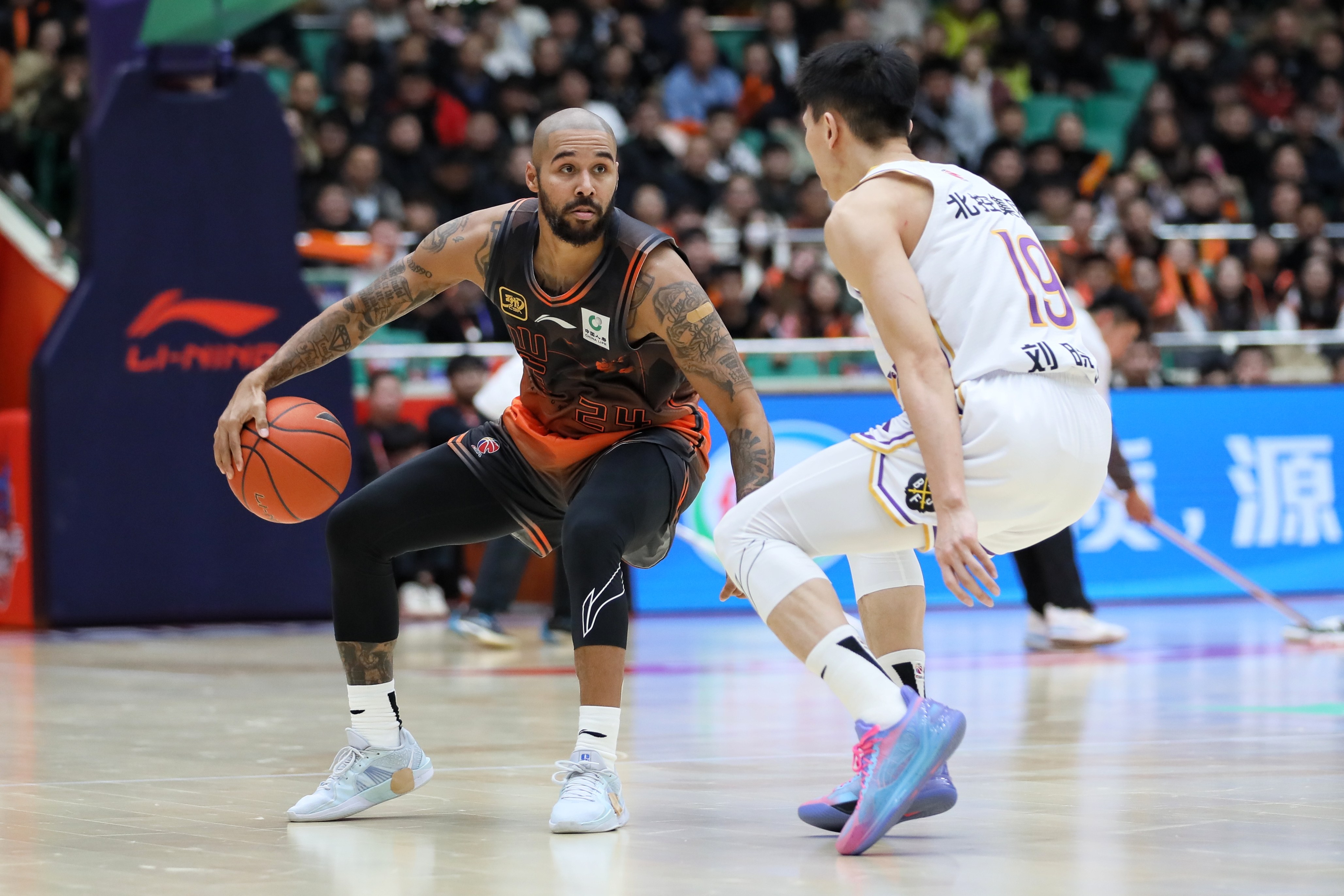 守将伤愈复出士气大增,球队升级希望燃起 守将伤愈复出士气大增,球队升级希望燃起