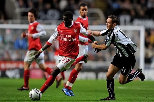 包含非洲篮球职业联赛冠军争夺激烈,球员技术精湛的词条 包含非洲篮球职业联赛冠军争夺激烈,球员技术精湛的词条