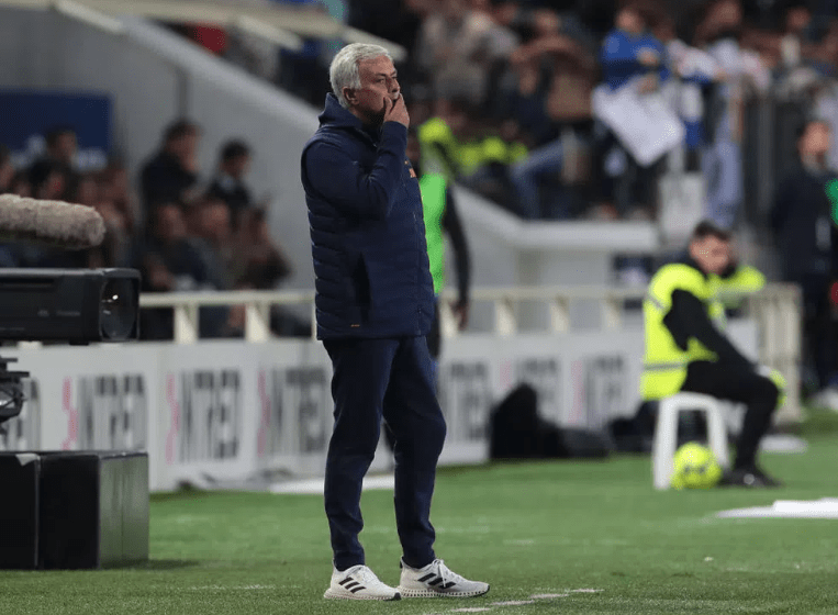 罗马客场告负,欧冠资格悬而未决的简单介绍 罗马客场告负,欧冠资格悬而未决的简单介绍