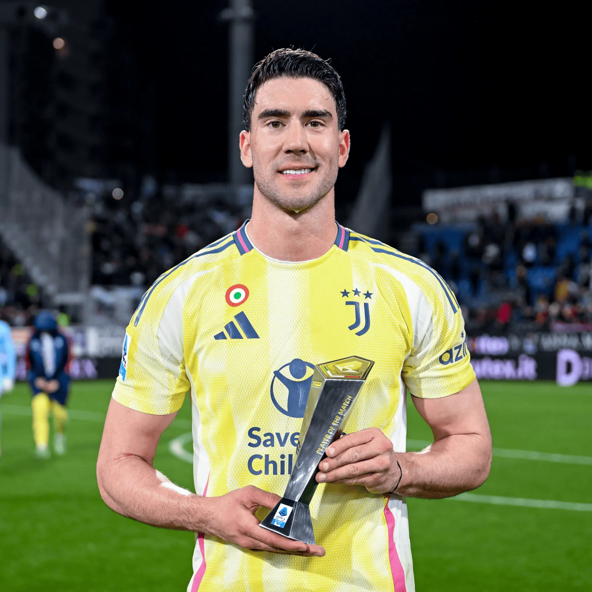 汉堡球员荣膺最佳进球奖,表现备受瞩目 汉堡球员荣膺最佳进球奖,表现备受瞩目