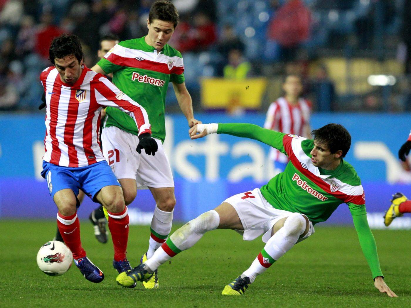 关于马德里竞技瑟瑟发抖,毕尔巴鄂大获全胜的信息 关于马德里竞技瑟瑟发抖,毕尔巴鄂大获全胜的信息