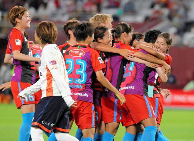 日本女足比赛突破困境,球队士气高涨 日本女足比赛突破困境,球队士气高涨