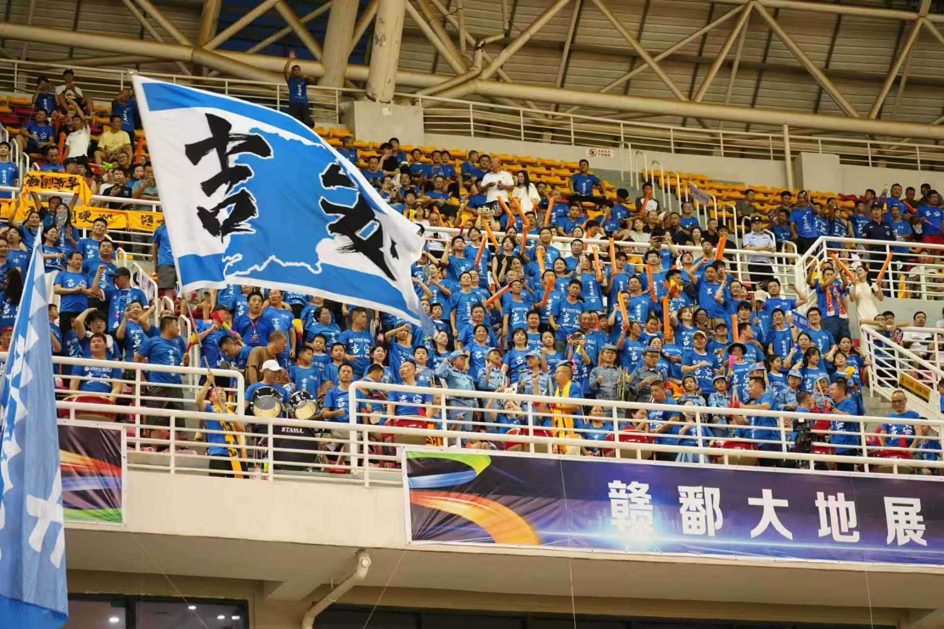 江西队实力较强,需谨防对手进攻 江西队实力较强,需谨防对手进攻