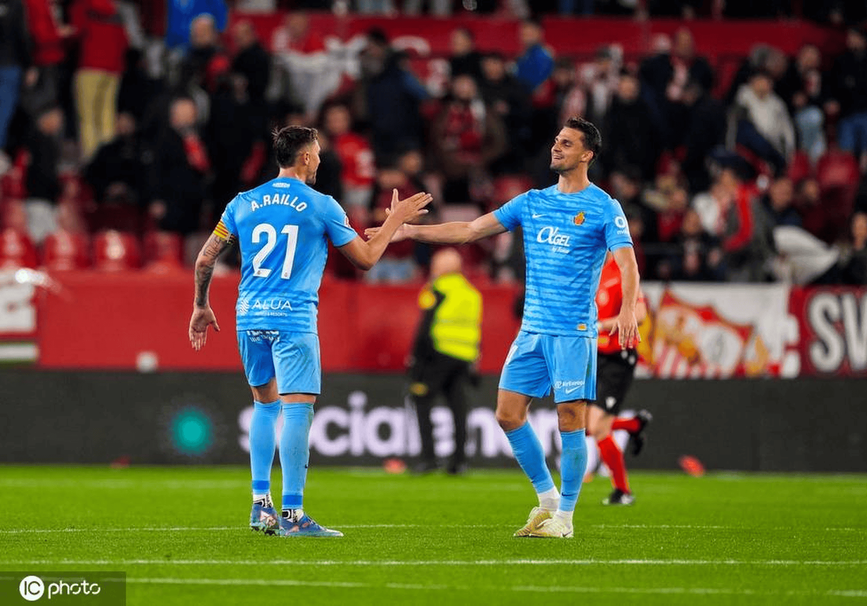 包含阿尔梅里亚连胜,继续表现出色的词条 包含阿尔梅里亚连胜,继续表现出色的词条