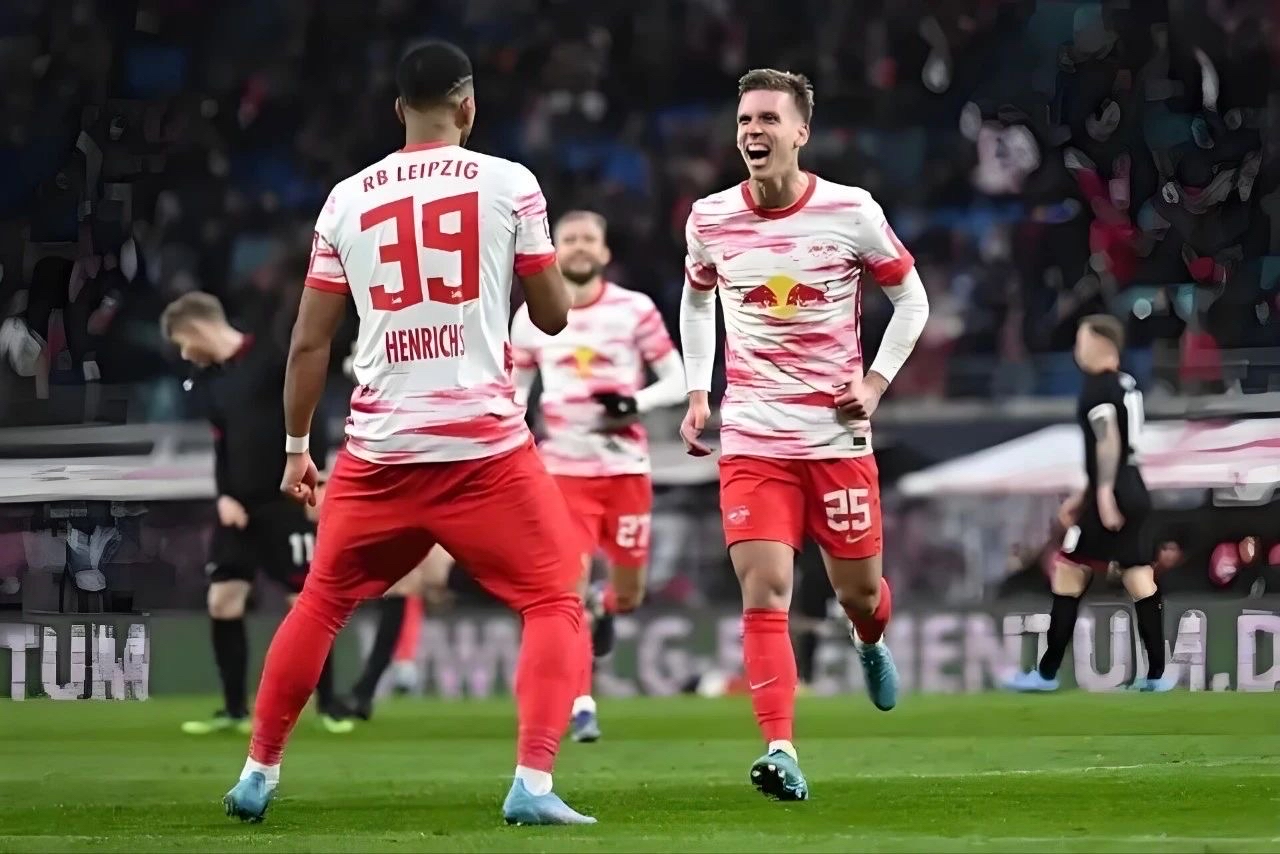 斯图加特在比赛中展现出色实力 斯图加特在比赛中展现出色实力