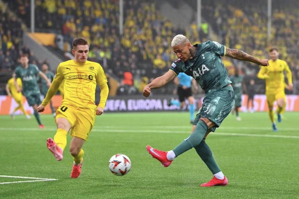 包含热刺惊险过关,晋级欧冠半决赛引发狂热的词条 包含热刺惊险过关,晋级欧冠半决赛引发狂热的词条