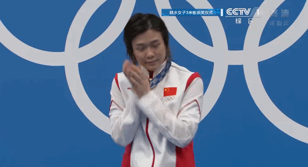 日本选手在跳水比赛中获得金牌 日本选手在跳水比赛中获得金牌