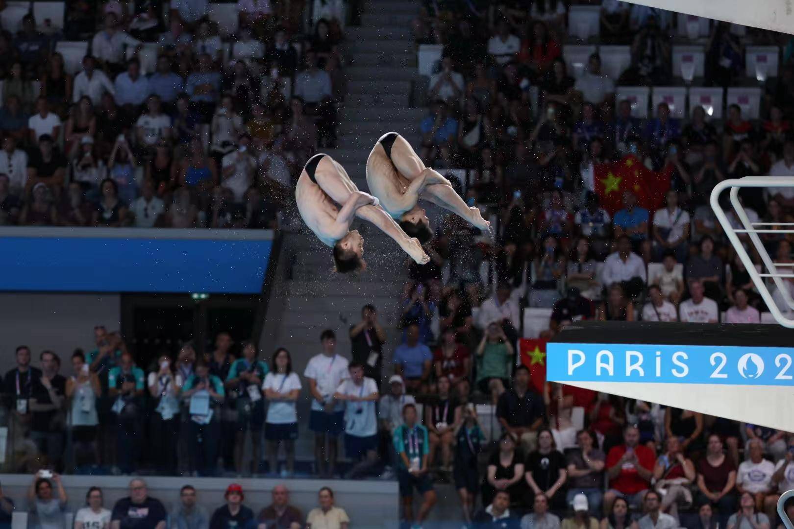 日本选手在跳水比赛中获得金牌 日本选手在跳水比赛中获得金牌