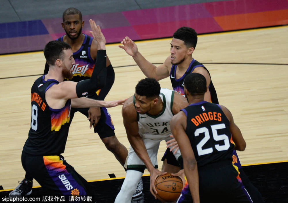 太阳队大胜马刺队,取得全胜 太阳队大胜马刺队,取得全胜